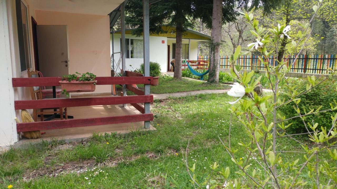 Къща За Гости Дъга Cherni Osum Exterior photo